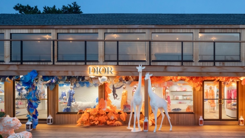 High Fashion Meets Luxury Tourism: Pop-Up Stores By Dior, Loewe